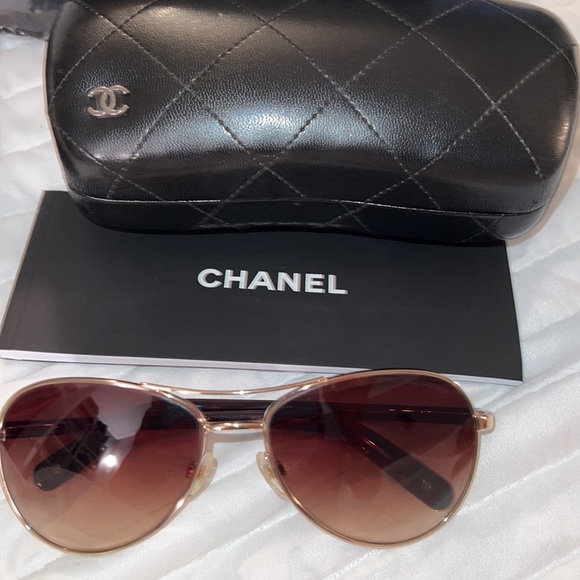 CHANEL Accessories - Chanel aviator sunglasses.